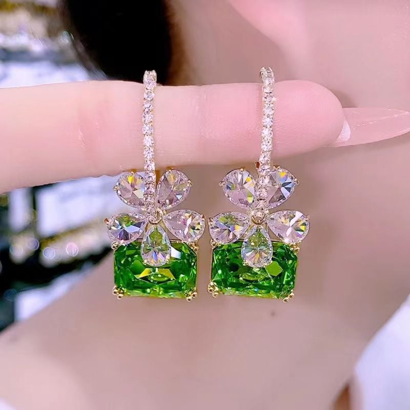 🔥Last Day Promotion 49% OFF-Green Flower Crystal Earrings